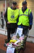 Lions Barry and Ed with the Christmas wheelbarrow