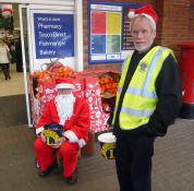 Lion Tom with Santa at Tesco Honiton 22 Dec