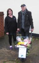 Lion Barry presenting to the Wheelbarrow winner Viv Lionel from Payhembury 